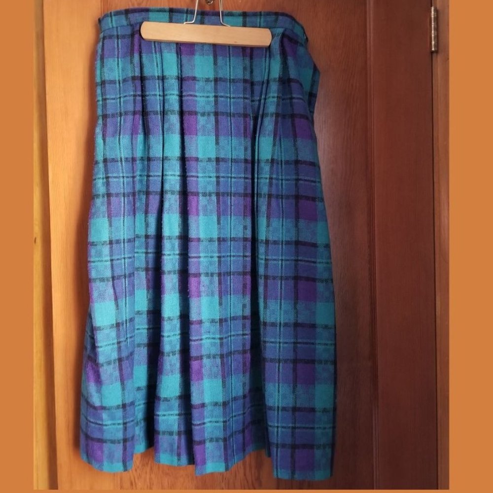 Vintage 80s, tartan, plaid, pleated, lined skirt side opening, L, US 16, purple+